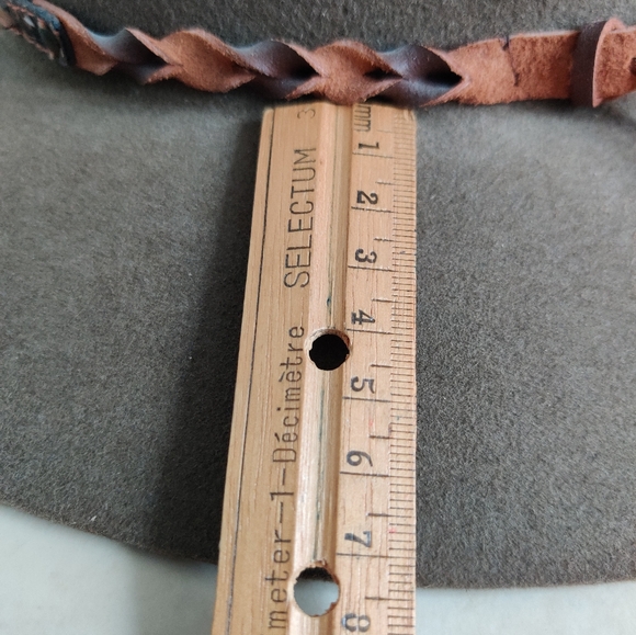 Stylish Fur Felt Wool Western "Longhorn" Cowboy Style Hat by Flechet - Picture 12 of 16